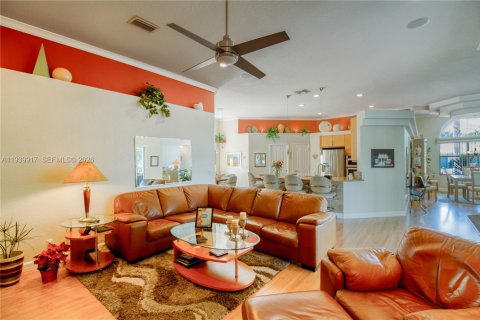 Villa ou maison à vendre à Coral Springs, Floride: 4 chambres, 253.16 m2 № 1997895 - photo 22