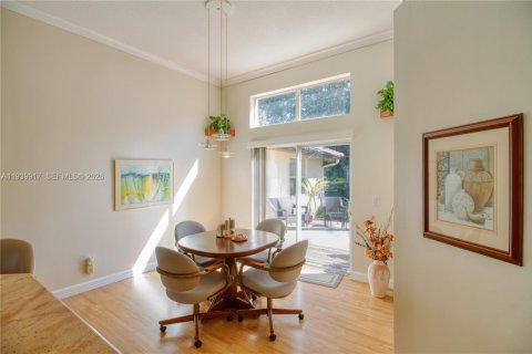 Villa ou maison à vendre à Coral Springs, Floride: 4 chambres, 253.16 m2 № 1997895 - photo 30