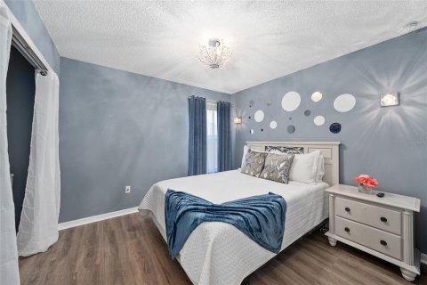 Casa en venta en Kissimmee, Florida, 7 dormitorios, 270.72 m2 № 1908024 - foto 27