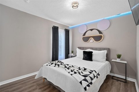 Casa en venta en Kissimmee, Florida, 7 dormitorios, 270.72 m2 № 1908024 - foto 26