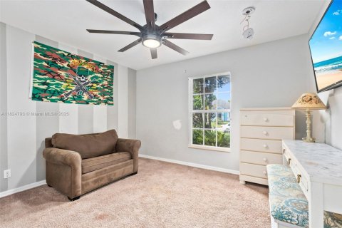 House in Port St. Lucie, Florida 3 bedrooms, 168.9 sq.m. № 1794584 - photo 30