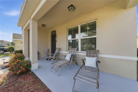 House in Gibsonton, Florida 5 bedrooms, 248.42 sq.m. № 2259056 - photo 4