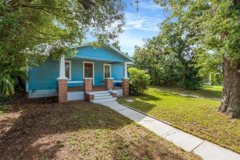 Villa ou maison à vendre à Tampa, Floride: 3 chambres, 94.2 m2 № 2359498 - photo 2