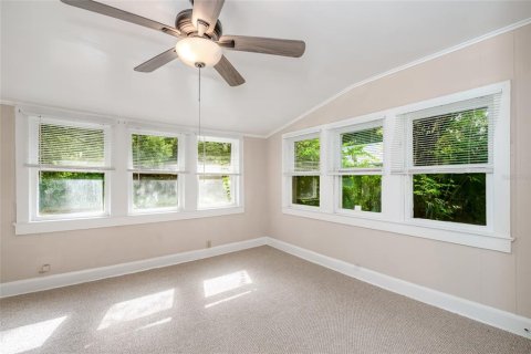 Villa ou maison à vendre à Tampa, Floride: 3 chambres, 94.2 m2 № 2359498 - photo 18