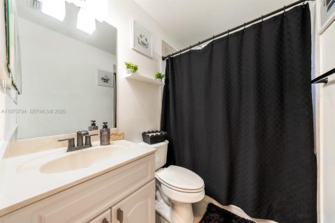 Купить виллу или дом в Локсахатчи-Гроувс, Флорида 3 спальни, 137.4м2, № 2036246 - фото 25