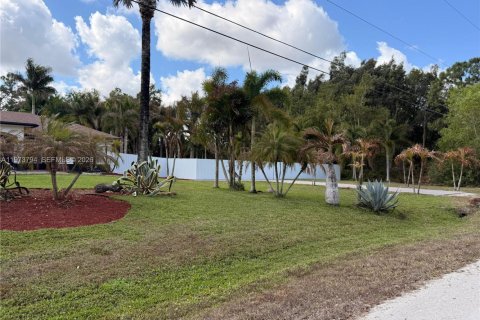 House in Loxahatchee Groves, Florida 3 bedrooms, 137.4 sq.m. № 2036246 - photo 6