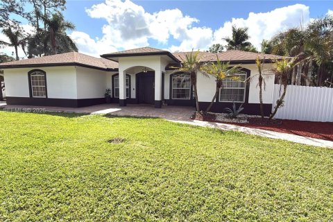 House in Loxahatchee Groves, Florida 3 bedrooms, 137.4 sq.m. № 2036246