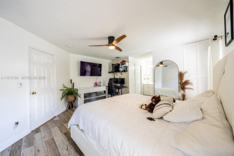 Купить виллу или дом в Локсахатчи-Гроувс, Флорида 3 спальни, 137.4м2, № 2036246 - фото 20