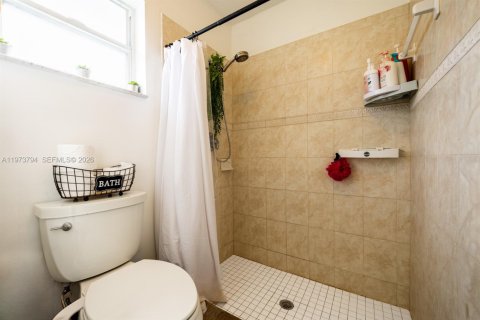 Купить виллу или дом в Локсахатчи-Гроувс, Флорида 3 спальни, 137.4м2, № 2036246 - фото 22