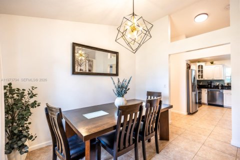 Купить виллу или дом в Локсахатчи-Гроувс, Флорида 3 спальни, 137.4м2, № 2036246 - фото 18