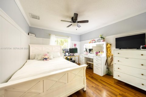 Купить виллу или дом в Локсахатчи-Гроувс, Флорида 3 спальни, 137.4м2, № 2036246 - фото 23