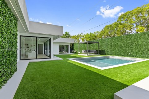 Casa en venta en Miami, Florida, 5 dormitorios № 1967114 - foto 6