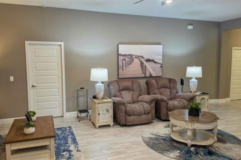 Villa ou maison à vendre à Homosassa, Floride: 4 chambres, 233 m2 № 2129028 - photo 5