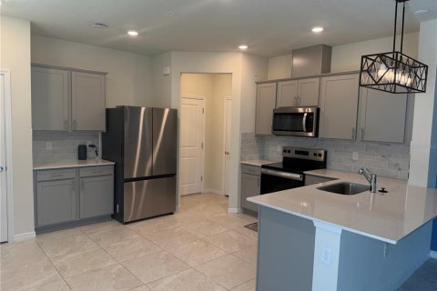Touwnhouse à vendre à Sanford, Floride: 3 chambres, 162.39 m2 № 2386488 - photo 3
