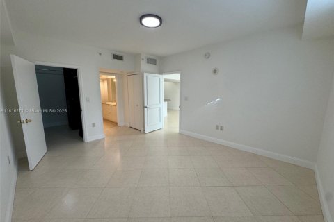Condo in Aventura, Florida, 2 bedrooms  № 1770267 - photo 7
