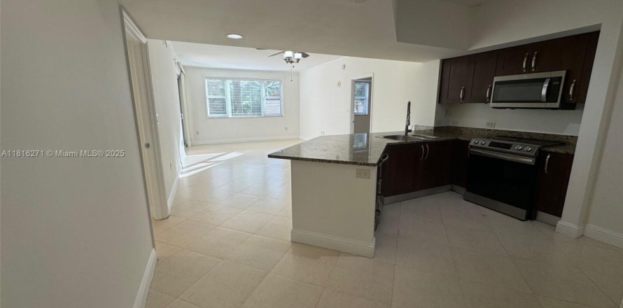 Condo in Aventura, Florida, 2 bedrooms  № 1770267