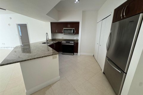 Condo in Aventura, Florida, 2 bedrooms  № 1770267 - photo 2