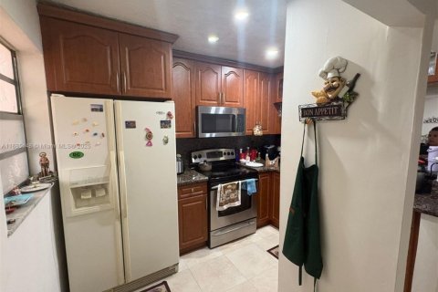 Купить кондоминиум в Хайалиа, Флорида 2 спальни, 82.68м2, № 1860752 - фото 4