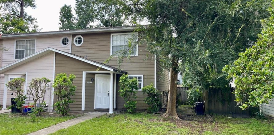 Adosado en Gainesville, Florida 2 dormitorios, 105.82 m2 № 1821116
