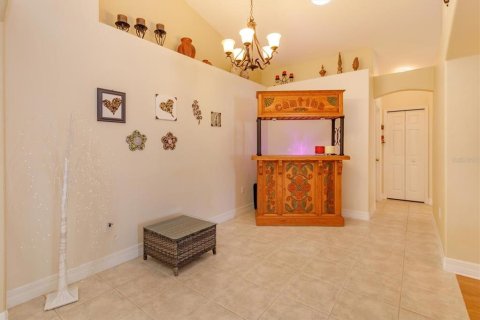 House in Clermont, Florida 3 bedrooms, 171.22 sq.m. № 2091606 - photo 13