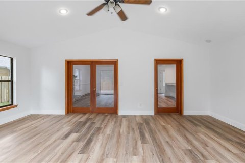 House in Longwood, Florida 3 bedrooms, 206.8 sq.m. № 2210605 - photo 18