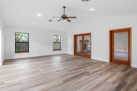 House in Longwood, Florida 3 bedrooms, 206.8 sq.m. № 2210605 - photo 23