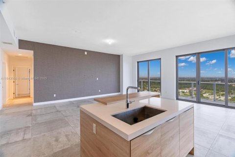 Condominio en alquiler en North Miami Beach, Florida, 4 dormitorios, 211.72 m2 № 1939933 - foto 25