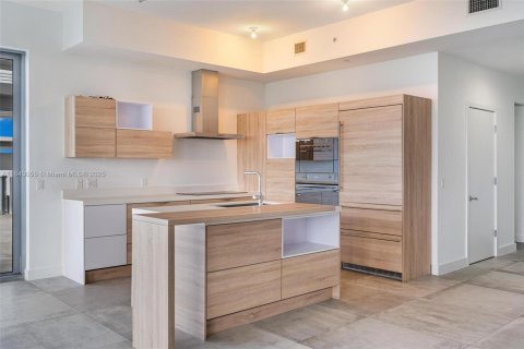 Condominio en alquiler en North Miami Beach, Florida, 4 dormitorios, 211.72 m2 № 1939933 - foto 21