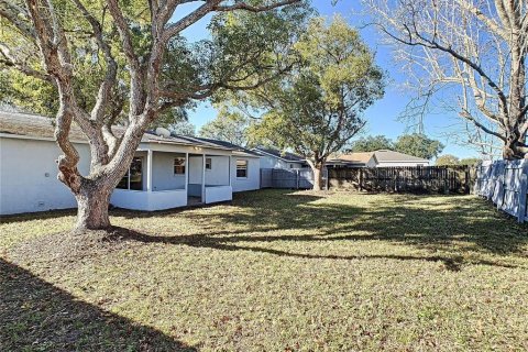 House in Kissimmee, Florida 2 bedrooms, 95.22 sq.m. № 1792069 - photo 11