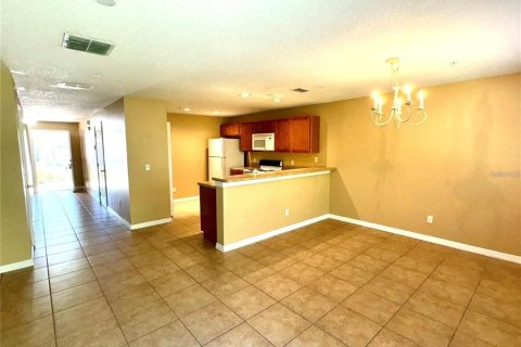 Adosado en alquiler en Orlando, Florida, 2 dormitorios, 121.05 m2 № 1832764 - foto 4