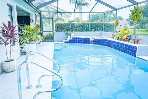 House in Palm Harbor, Florida 4 bedrooms, 151.8 sq.m. № 2352464 - photo 23