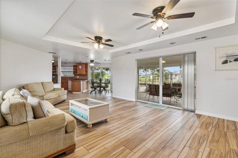 House in Port Charlotte, Florida 2 bedrooms, 113.71 sq.m. № 1880812 - photo 5