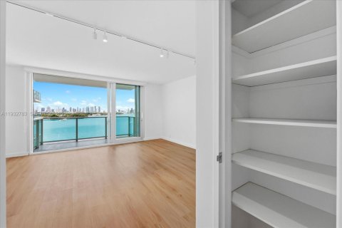 Снять в аренду кондоминиум в Майами-Бич, Флорида 50.45м2, № 1991918 - фото 12