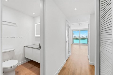 Снять в аренду кондоминиум в Майами-Бич, Флорида 50.45м2, № 1991918 - фото 8