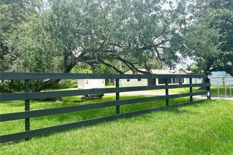 House in Gibsonton, Florida 3 bedrooms, 84.73 sq.m. № 1835853 - photo 4