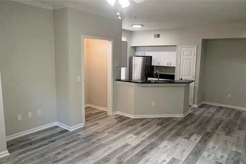 Condo in Orlando, Florida, 2 bedrooms № 2391476 - photo 5