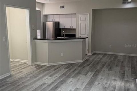 Condo in Orlando, Florida, 2 bedrooms № 2391476 - photo 7