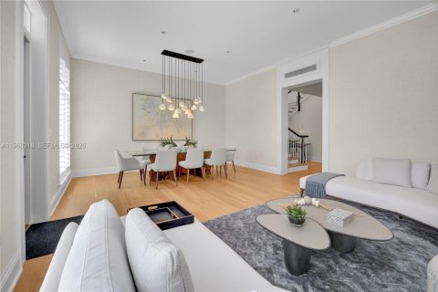 Adosado en venta en Coral Gables, Florida, 4 dormitorios, 323.76 m2 № 2042668 - foto 5