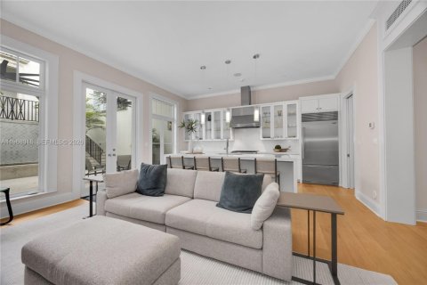 Adosado en venta en Coral Gables, Florida, 4 dormitorios, 323.76 m2 № 2042668 - foto 13