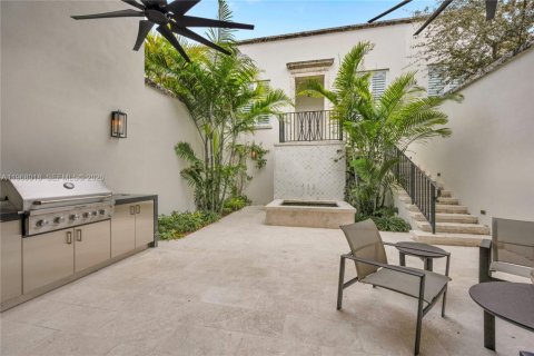 Adosado en venta en Coral Gables, Florida, 4 dormitorios, 323.76 m2 № 2042668 - foto 21