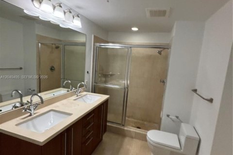 Condo in Miami, Florida, 2 bedrooms  № 2086663 - photo 18