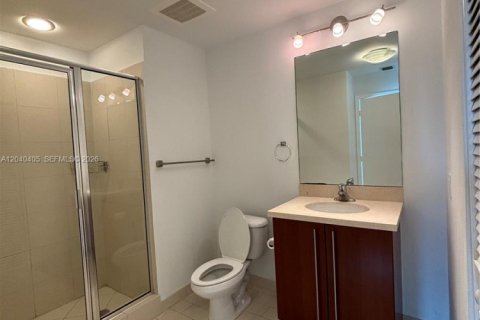 Condo in Miami, Florida, 2 bedrooms  № 2086663 - photo 27