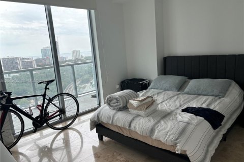 Condo in Miami, Florida, 2 bedrooms  № 2086663 - photo 21