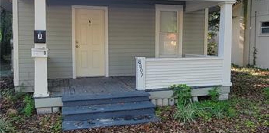 Propiedad comercial en Tampa, Florida 3 dormitorios, 148.55 m2 № 1831195