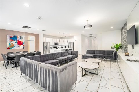 Купить виллу или дом в Киссимми, Флорида 3 комнаты, 397.16м2, № 1810579 - фото 3