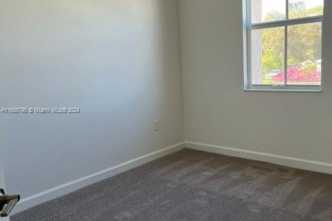 Townhouse in Miami, Florida 3 bedrooms, 133.97 sq.m. № 2014570 - photo 4