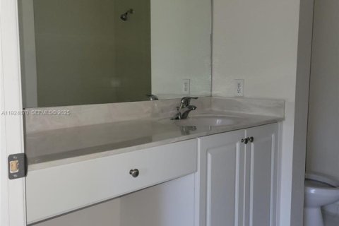 Touwnhouse à louer à Miami Gardens, Floride: 2 chambres, 105.91 m2 № 2042302 - photo 14