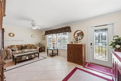 House in Plantation, Florida 4 bedrooms, 192.68 sq.m. № 2033283 - photo 5