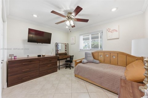 House in Plantation, Florida 4 bedrooms, 192.68 sq.m. № 2033283 - photo 22