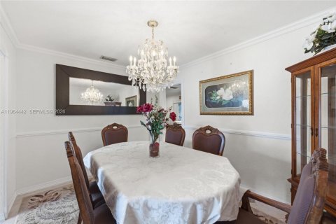 House in Plantation, Florida 4 bedrooms, 192.68 sq.m. № 2033283 - photo 8